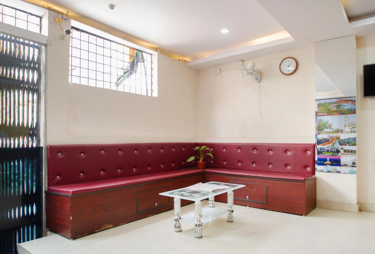 Hotel Sri Sai Balaji ハイデラバード エクステリア 写真