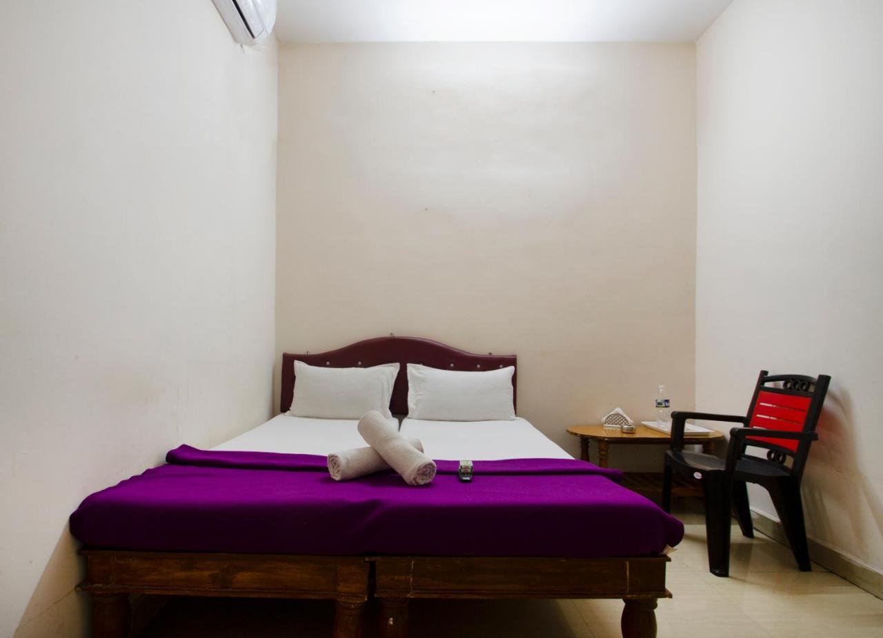 Hotel Sri Sai Balaji ハイデラバード エクステリア 写真